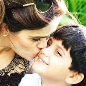 Meet your Posher, Faez